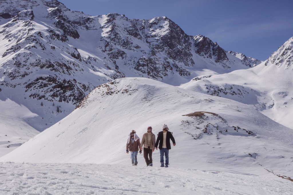 Alive: The Andes Plane Disaster